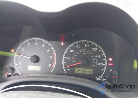 2011 Toyota Corolla Le z USA, uszkodzony, nr VIN 2T1BU4EE6BC688040